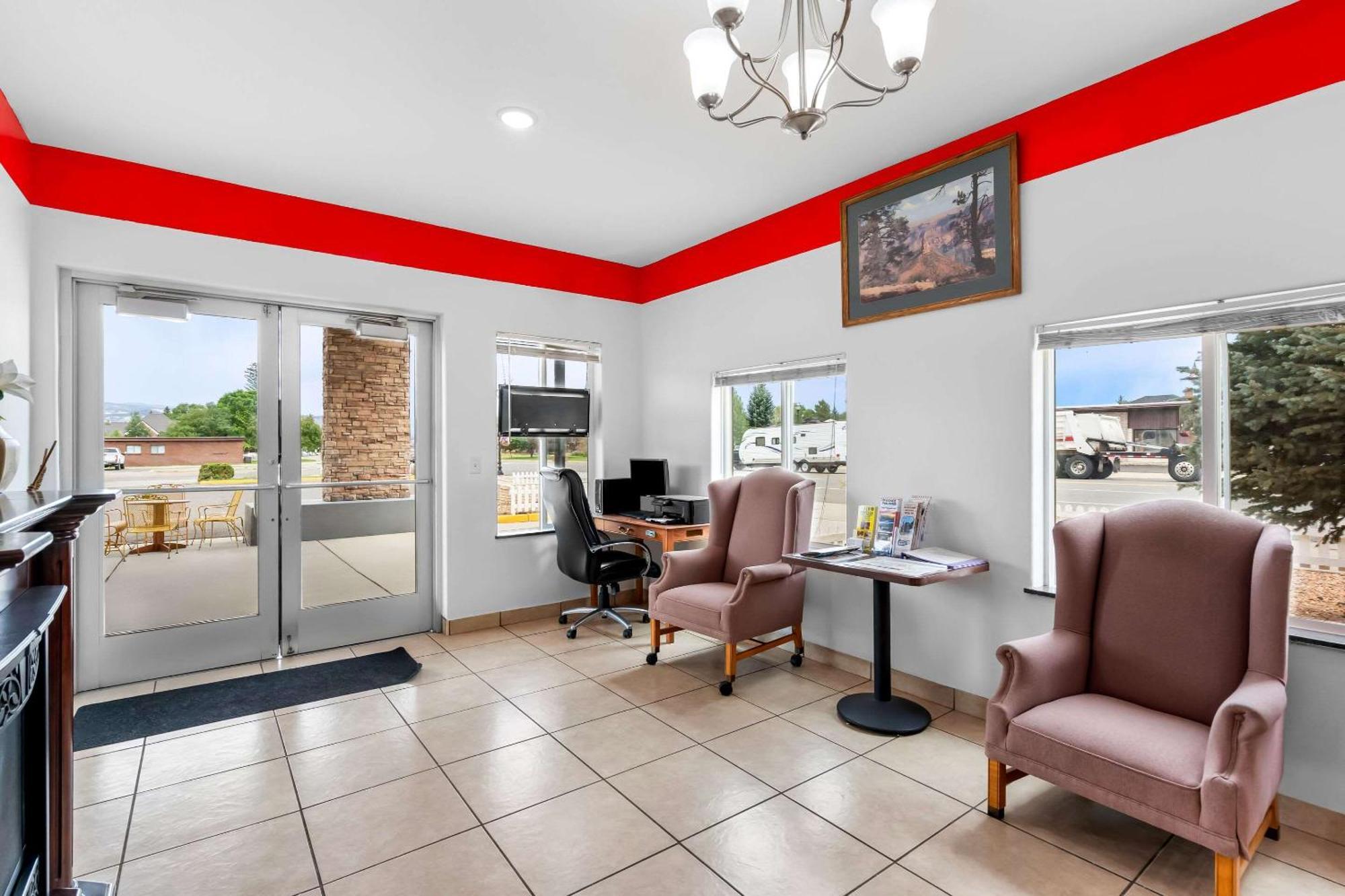 Econo Lodge Panguitch Near Bryce Canyon Экстерьер фото