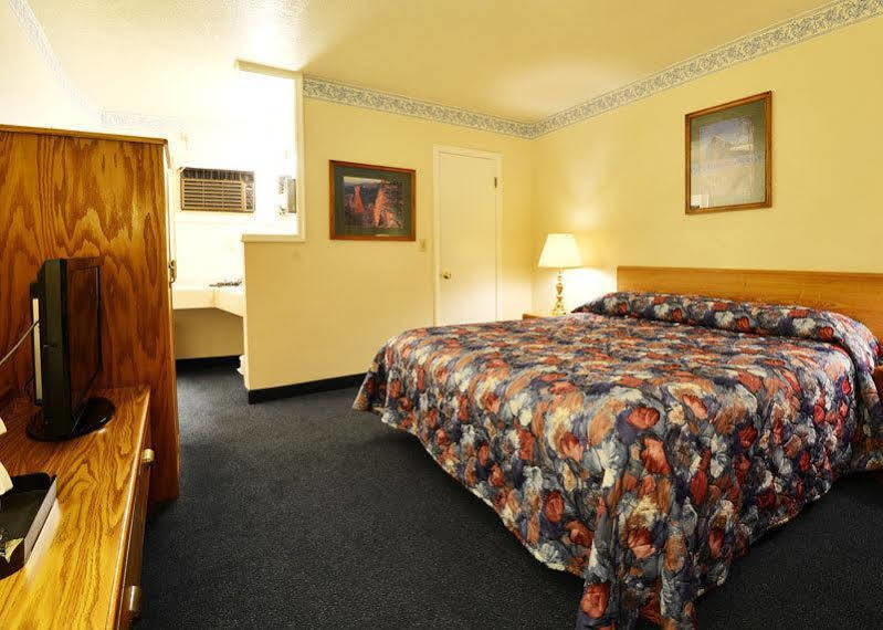 Econo Lodge Panguitch Near Bryce Canyon Экстерьер фото